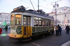 Alte Straßenbahnen