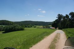 Gemischter Straßenbelag in Bayern